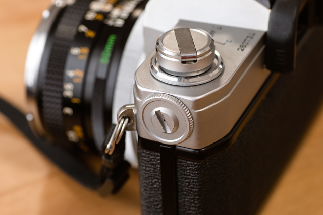 Canon FTbの紹介 : 写真機を手に。 Canon FTbの紹介 : 写真機を手に。