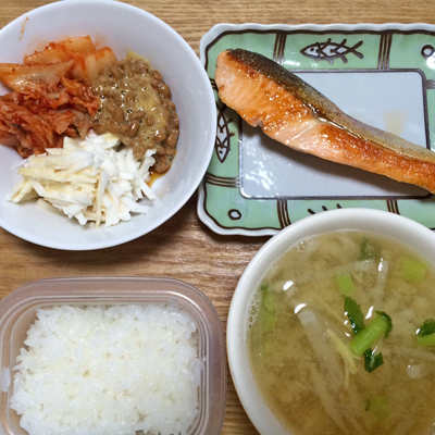 今日の朝ごはんプレート と・・・私の毎日の普通~な晩御飯の数々!_c0103827_1253536.jpg