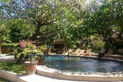 Hidden Paradise Cottages Family Bungalow @ Lipah, Amed  (‘15年5月)_f0319208_0554078.jpg