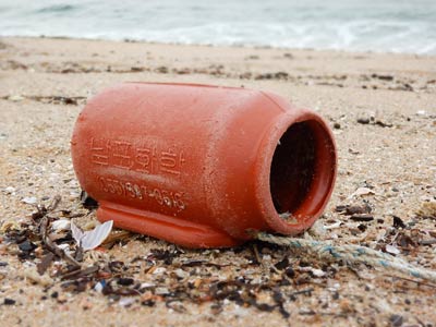 タコなど海の生き物の装飾が付いた蛸壺 タコなど海の生き物の装飾が付いた蛸壺 タコなど海の