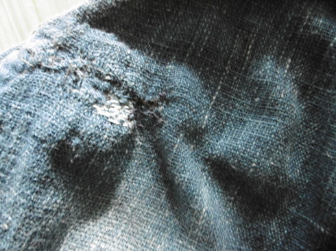 うさとの服など、手織りの布の補修について_c0326859_08284193.jpg