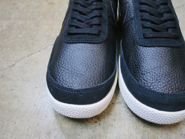 SIMPLE で大人な海外版NIKE!★!_d0152280_20303335.jpg