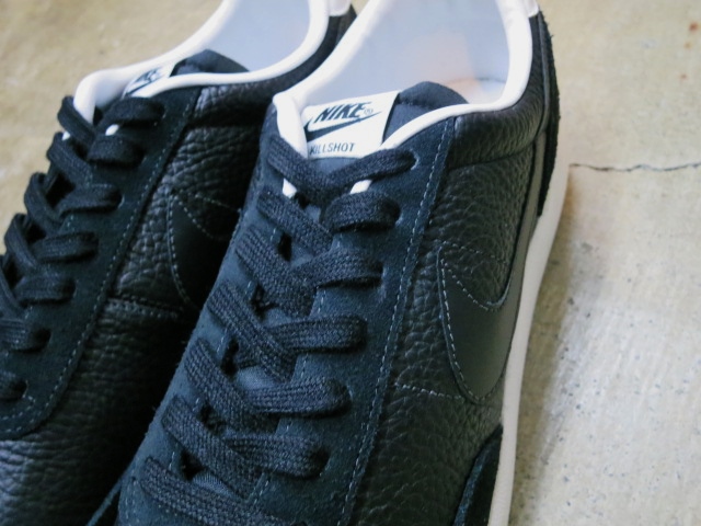 SIMPLE で大人な海外版NIKE！★！_d0152280_20321775.jpg