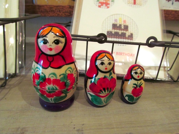 じゃーん、これなんだ?マールイ・ミールのロシア雑貨_f0129557_12541998.jpg