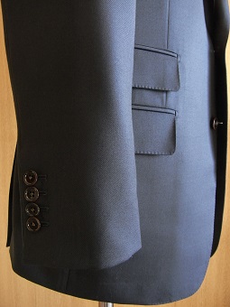 「DARROW DALE」de 料理した男たちのスーツ 「Sartoria iwate」編_c0177259_16502329.jpg