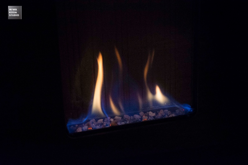 February 10, 2016 暖炉 Fireplace_a0307186_8182645.jpg