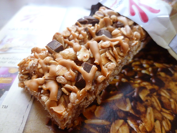 Kellogg\'s Special K CHEWY SNACK BARS Solted CARAMEL CHOCOLATE_c0152767_21211488.jpg