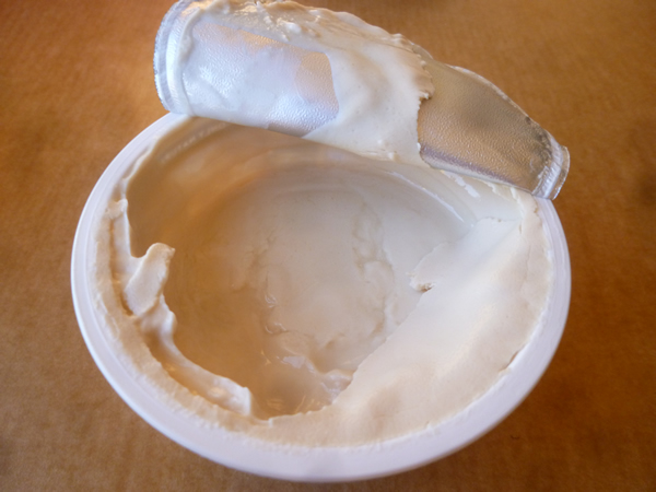 CHOBANI GREEK YOGURT COFFEE BLENDED_c0152767_21372430.jpg