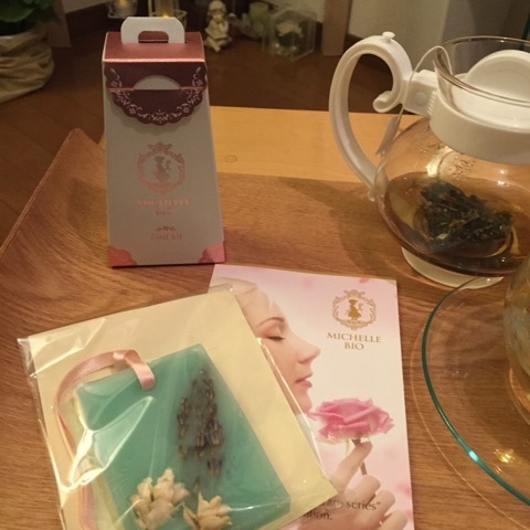フラワーライフマイスター®1級山崎さんのサロンでの至福の休日_d0339703_17050639.jpg