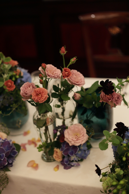 4月の会場装花 PACHON様へ ウェディングの花、紅茶と青で_a0042928_22452748.jpg