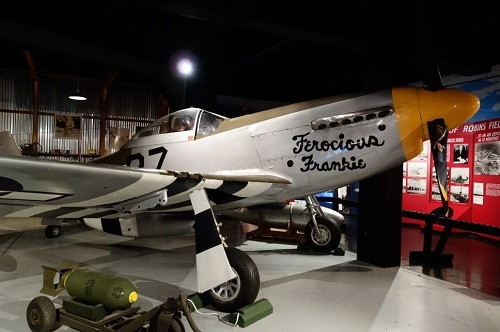 P51ムスタング ARF製 P-51 Mustang - KIT / PNP / ARF – HEEWING