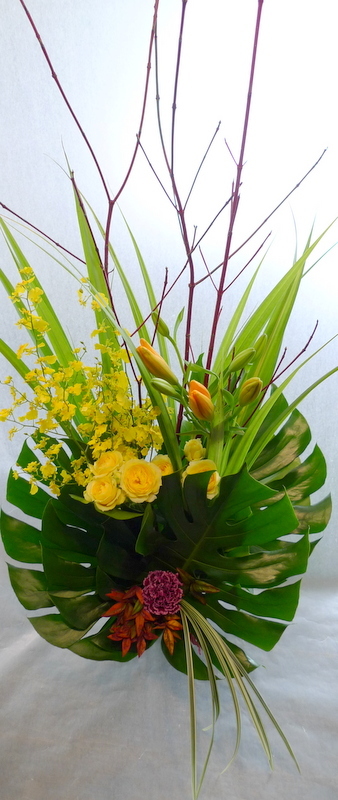 新体操の発表会に 手稲区体育館にお届け 個性的 派手めに 札幌 花屋 Mell Flowers