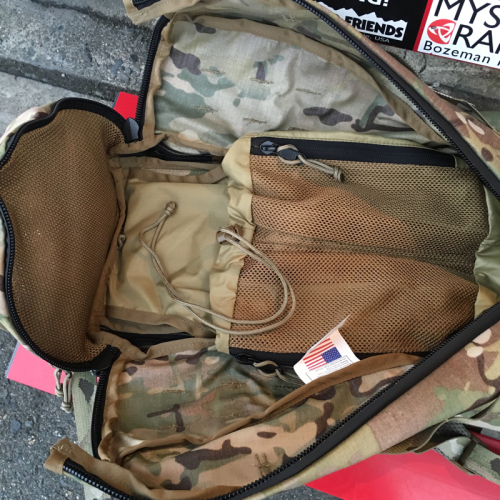 【美品】ミステリーランチ アウトサイダー マルチカム アメリカ製 ミステリーランチ デイパック リッド USA MC マルチカム バック