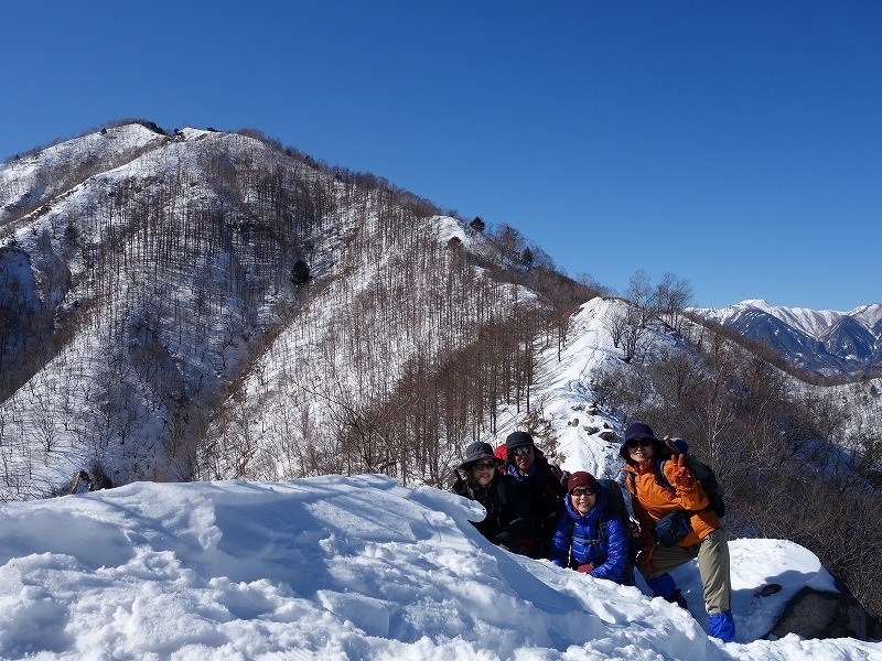 2/11　日光・社山　＝雨量計（1550m地点）で時間切れ撤退＝_d0288144_14395789.jpg