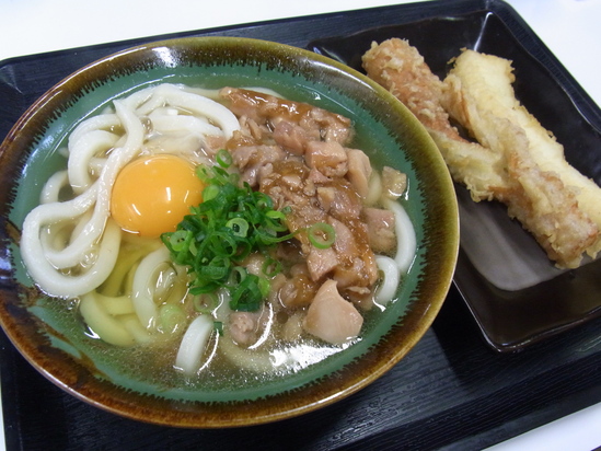 昨日のさぬきうどん　親子うどん１玉４１０円（高雄　高松市）_d0021356_15101623.jpg