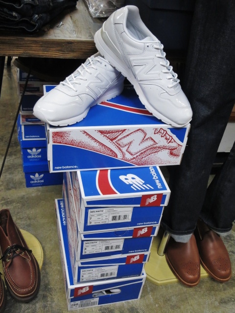 春に「白」 new balance ・・・ MRL 996 WHITE ENAMEL LEATHER!★!_d0152280_21154240.jpg