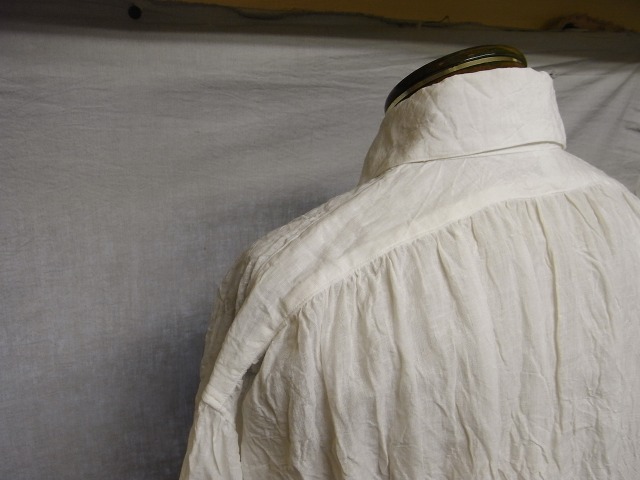 victorians linen pullover 入荷致しました_e0130546_19184219.jpg