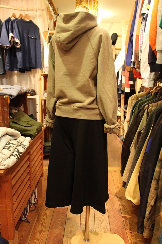 椿まつり & \"Americana\" 昨日に引き続き、、、_f0191324_9382055.jpg