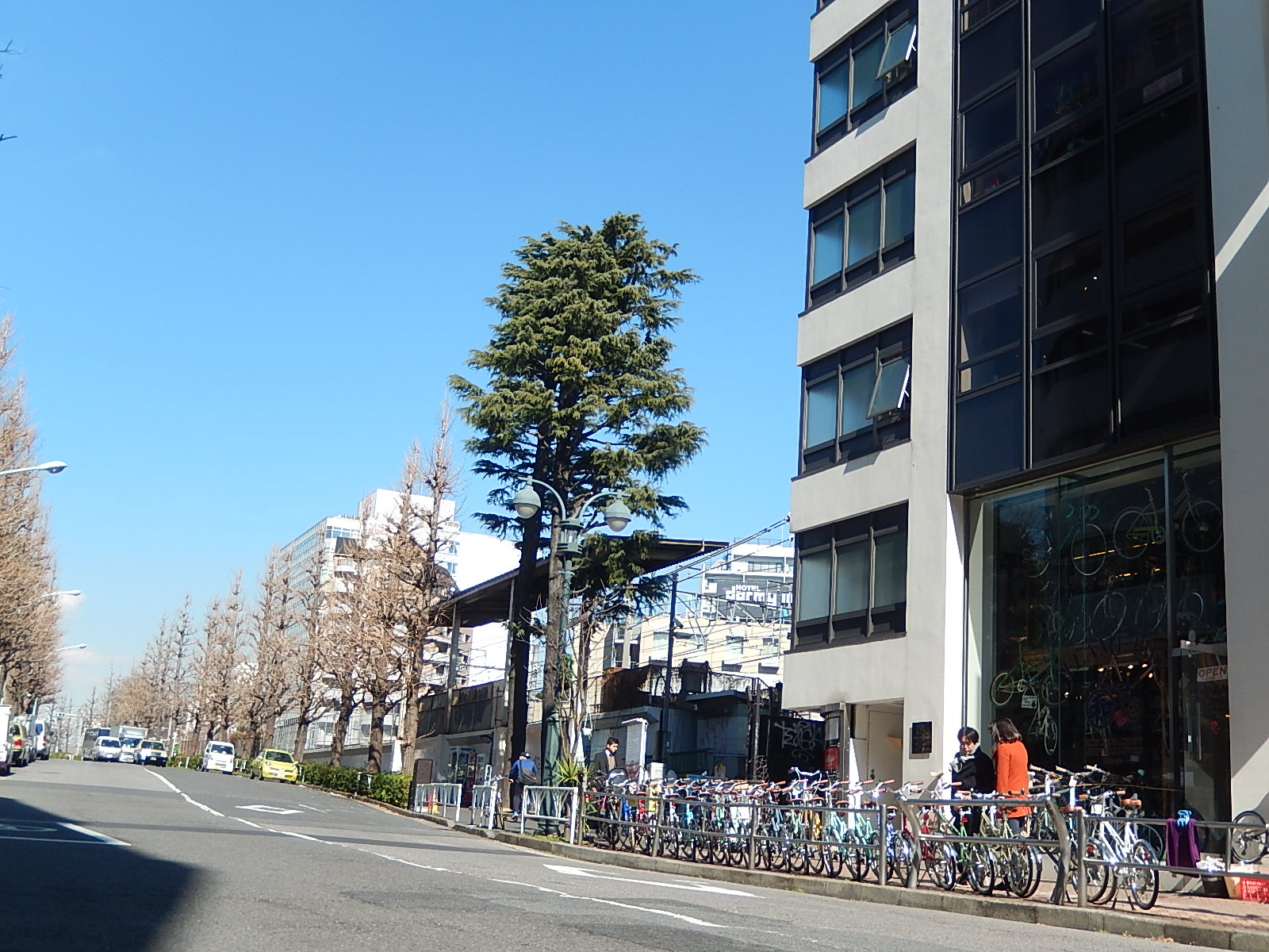 2月16日　渋谷　原宿　の自転車屋　FLAME bike前です_e0188759_12551536.jpg