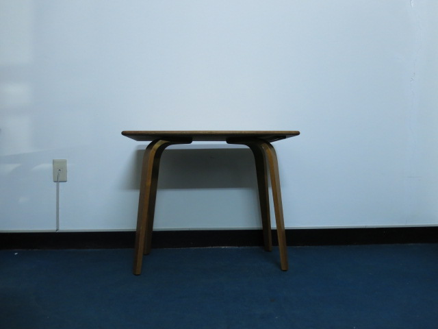 \"Cees Braakman Squire Table with Pastoe Stamp #FAIR\"ってこんなこと。_c0140560_1051517.jpg
