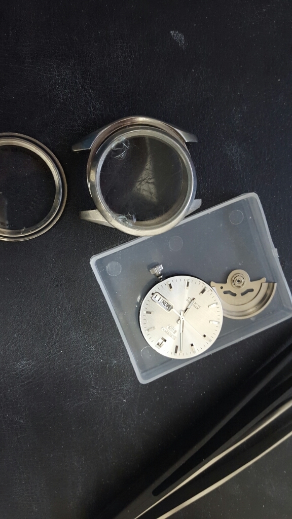 SEIKO5 SNK355の風防修理 : 伏せ字だらけ~よもやま時計ブログ~ SEIKO5 SNK355の風防修理 : 伏せ字だらけ~よもやま時計ブログ~