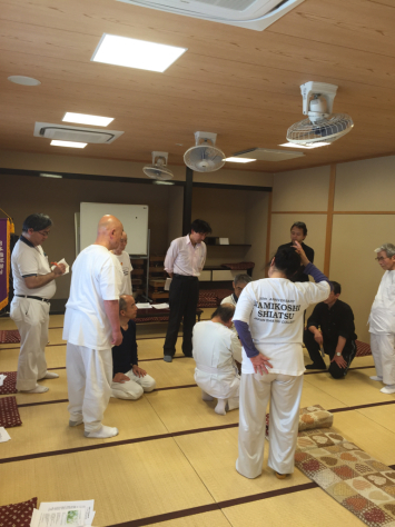 日本指圧協会 練馬・豊島両支部 合同指圧研究会。_a0112393_21500219.jpg