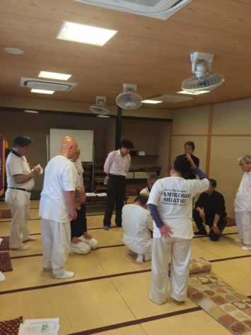 日本指圧協会 練馬・豊島両支部 合同指圧研究会。_a0112393_21500270.jpg