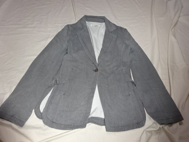 買い付け日記 17_d0176398_2133394.jpg