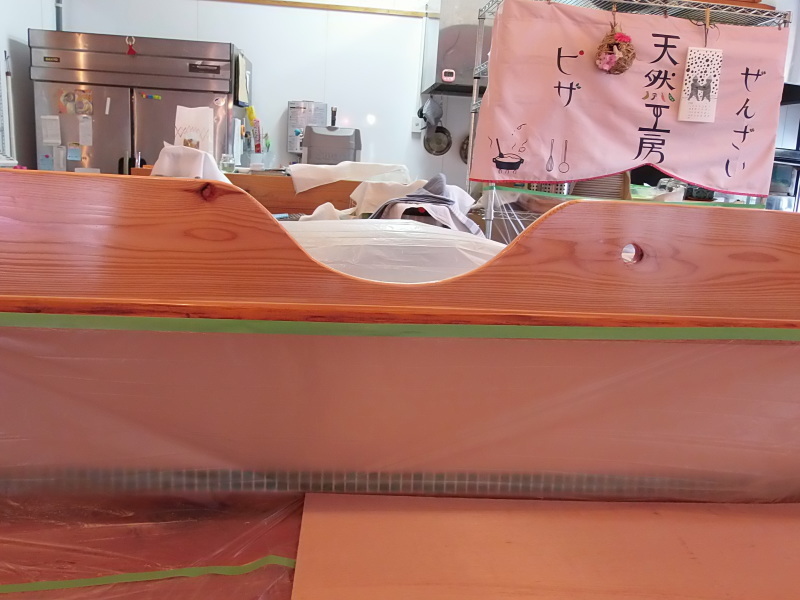 「手描き」看板作り 2日目。_a0125419_22542434.jpg