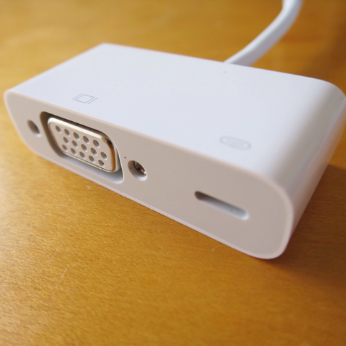 Apple Lightning - VGAアダプタ_c0060143_13191841.jpg