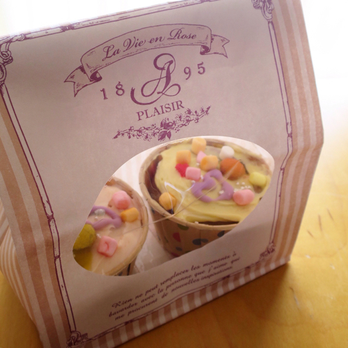 家族からもらったバレンタインケーキ_c0060143_13380738.jpg