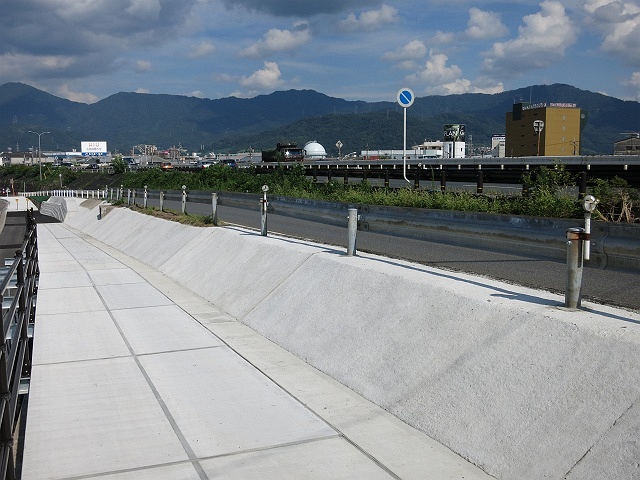 2号線バイパス 自転車