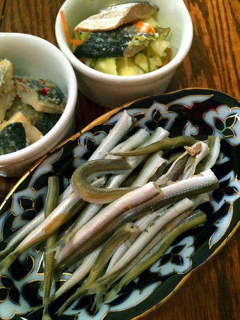 辛子酢醤油で食べるイカナゴとか グンジ家の食卓