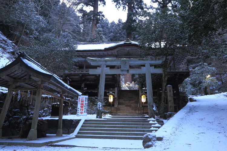 鞍馬寺_e0051888_2131319.jpg