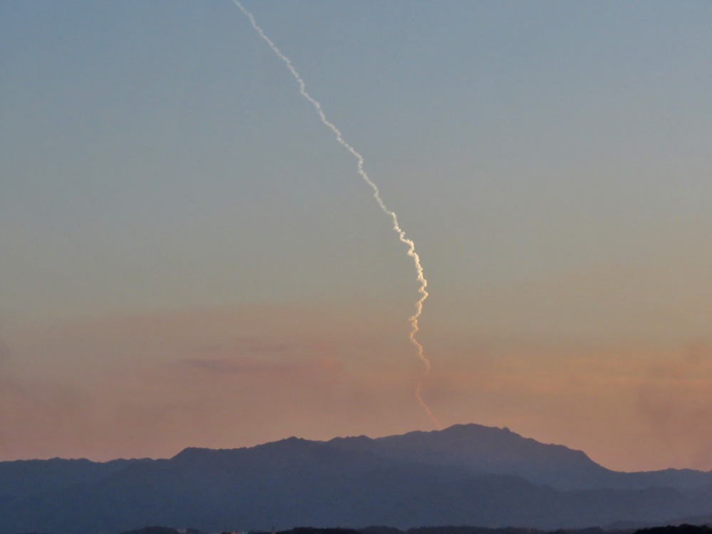 ロケットを見よう! (^o^)_c0049299_22121228.jpg