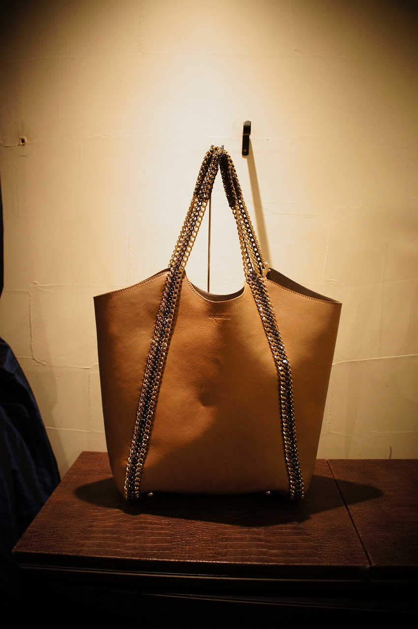 de Couture(デクチュール)2016新作バッグが入荷しました!!_b0115615_1952386.jpg