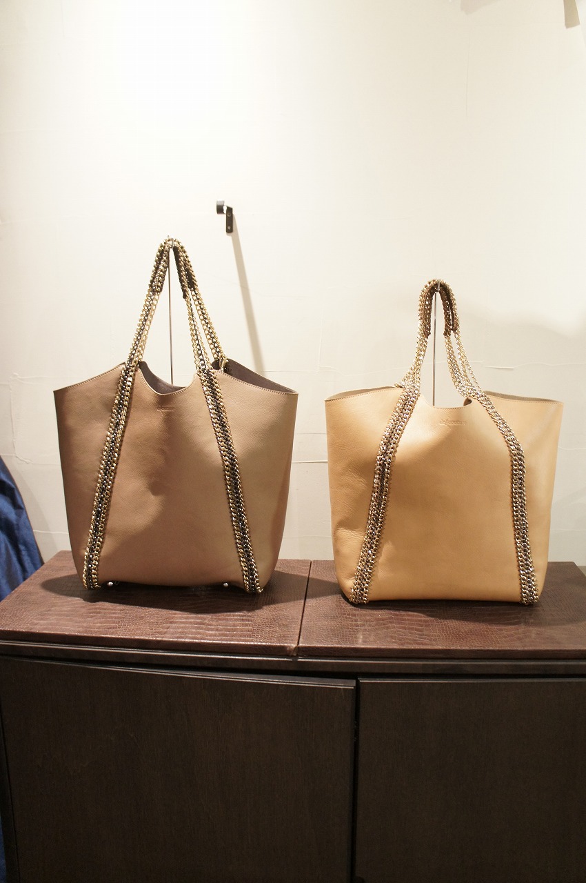 de Couture(デクチュール)2016新作バッグが入荷しました!!_b0115615_19532813.jpg