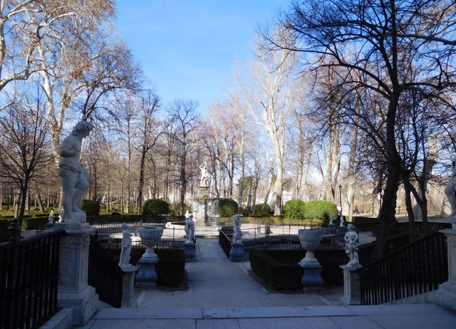 アランフェス ARANJUEZ _c0213220_832553.jpg