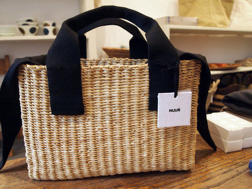 Muunのかごバッグ 海と月