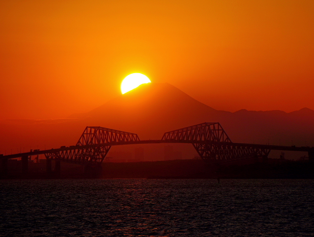 ゲートブリッジ越しのダイアモンド富士山_a0105819_14161248.jpg