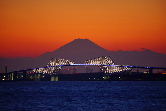 ゲートブリッジ越しのダイアモンド富士山_a0105819_1484166.jpg