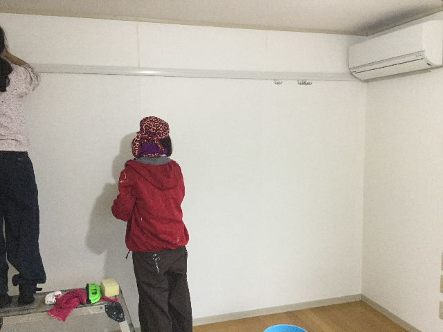 クロス施工 ミラー交換_f0031037_19152156.jpg