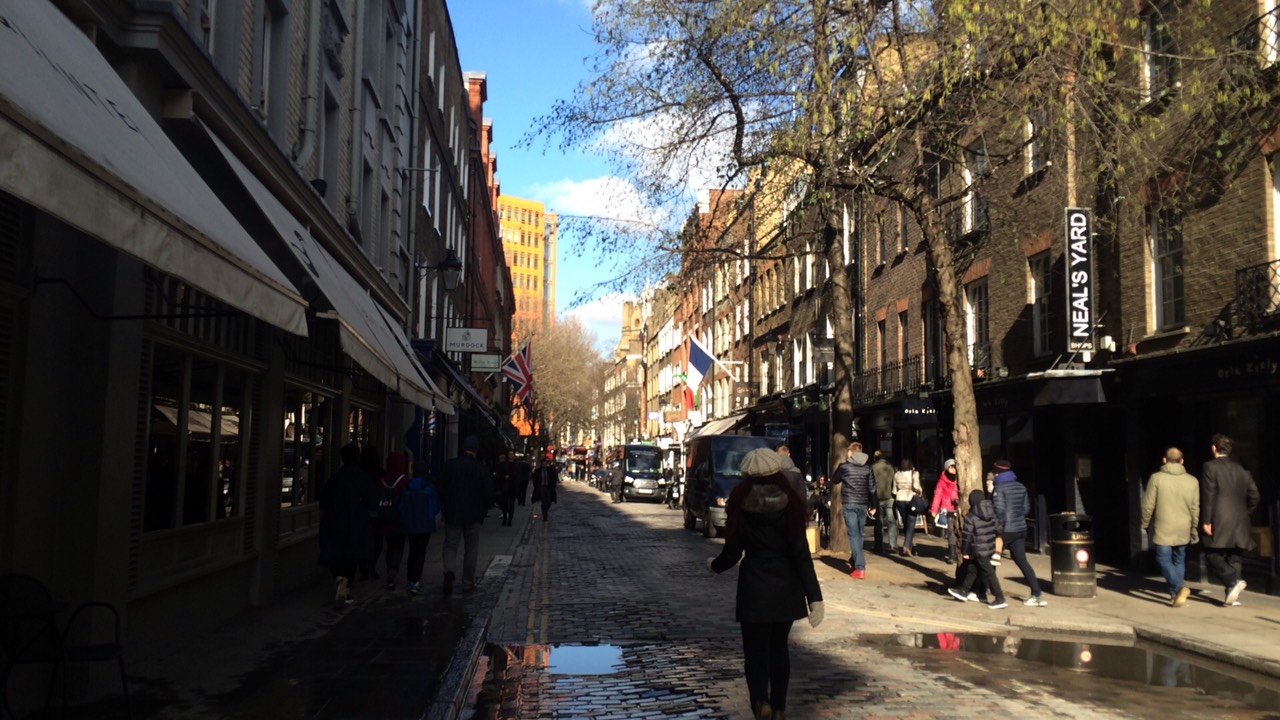 「monmouthstreetモンマスティーストーリーの原点」_a0075684_0574580.jpg