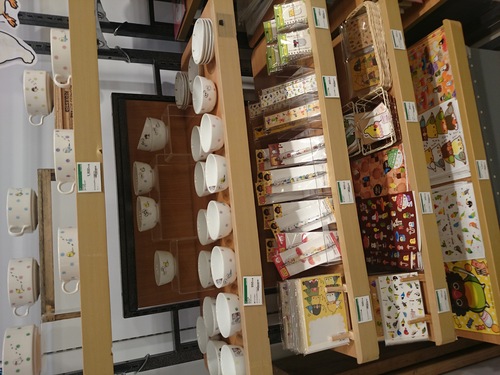 東急ハンズ京都店で開催中。インコと鳥の雑貨展の様子その3_d0322493_22552753.jpg