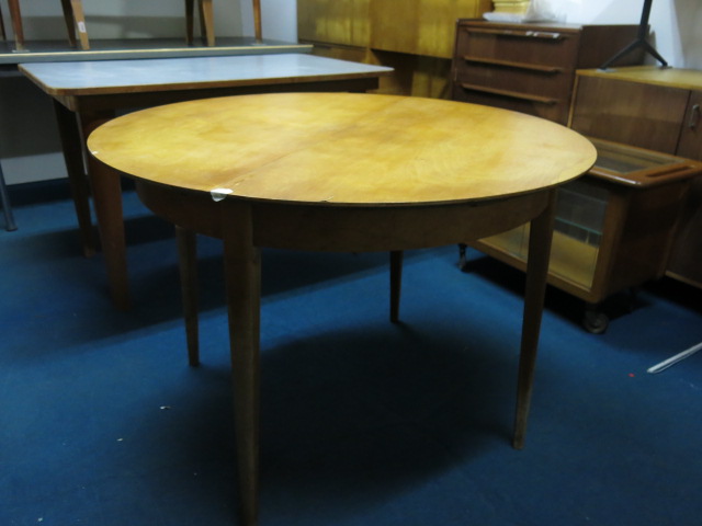 \"Cees Braakman Expandable Round Table #FAIR\"ってこんなこと。_c0140560_10581354.jpg
