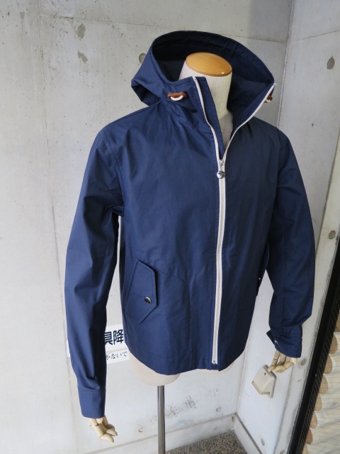 Gloverall ･･･ HOODED ZIP PARKA JACKET (UK Limited MODEL)！★！_d0152280_124413.jpg