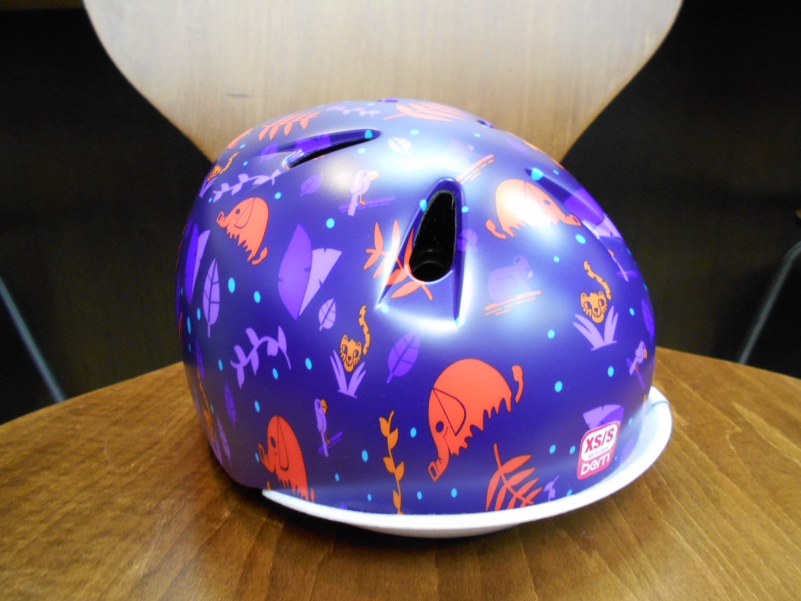 bernのヘルメットが入荷しました_b0189682_11304596.jpg