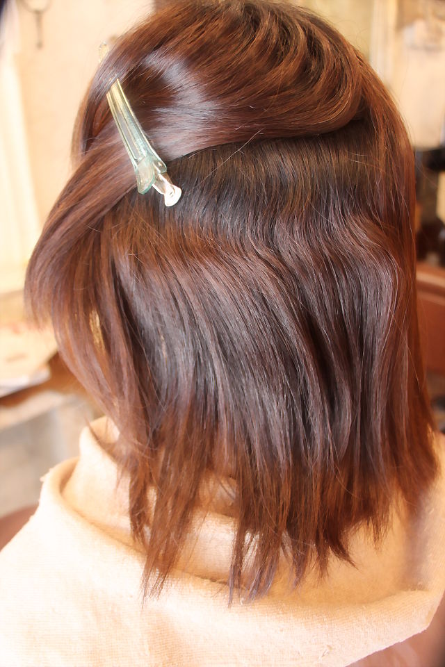 縮毛矯正のヘアケアの仕方。。。_b0210688_2231040.jpg
