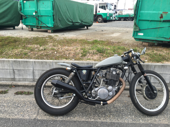 Webike | Freak's PIT フリークスピット ベルリッキマフラー SR400(W-1580-005) | フルエキゾーストマフラー 通販