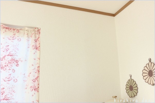 引っ越し準備開始! 壁飾りを外すところから。。。_f0354014_21563758.jpg